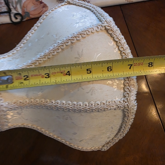 Elegant Cream Table Lamp with Fringe - Picture 14 of 16